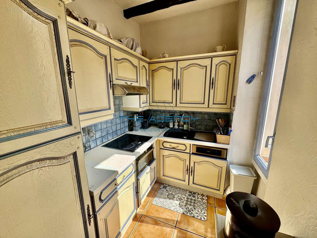 Appartement à MARSEILLE-3E