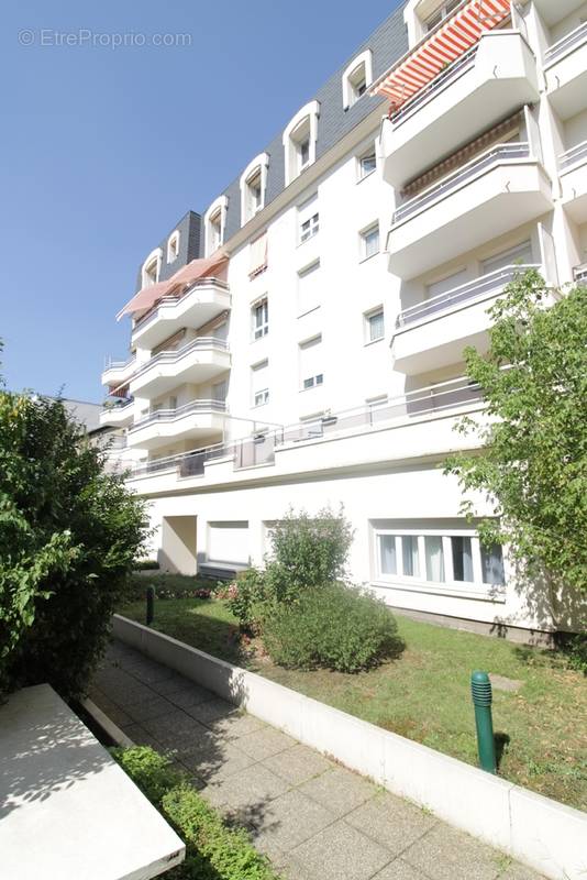 Appartement à LE BOURGET