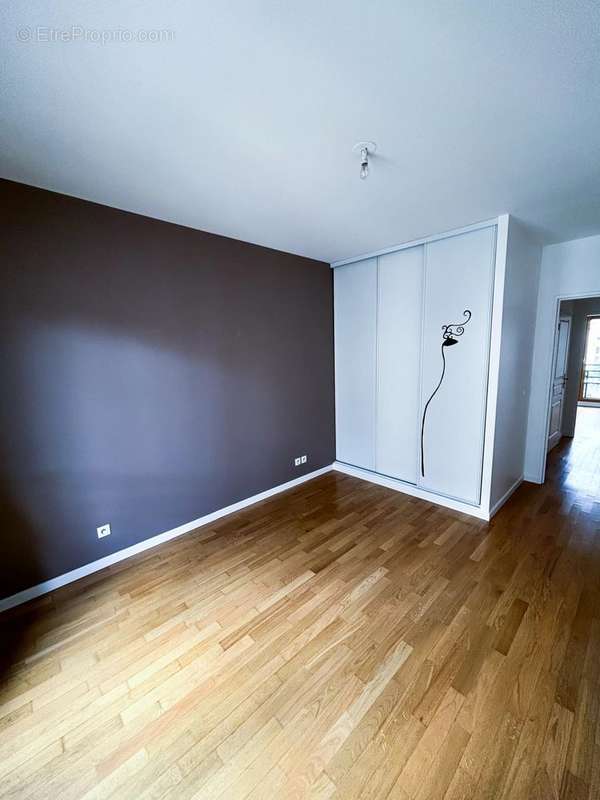 Appartement à LEVALLOIS-PERRET