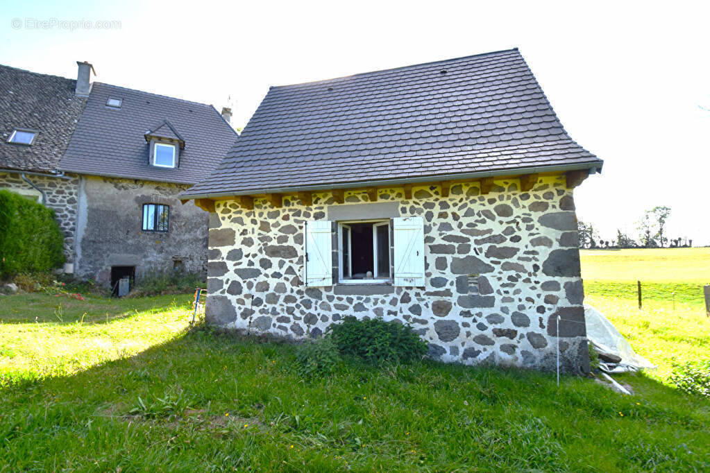 Maison à SAINT-CERNIN