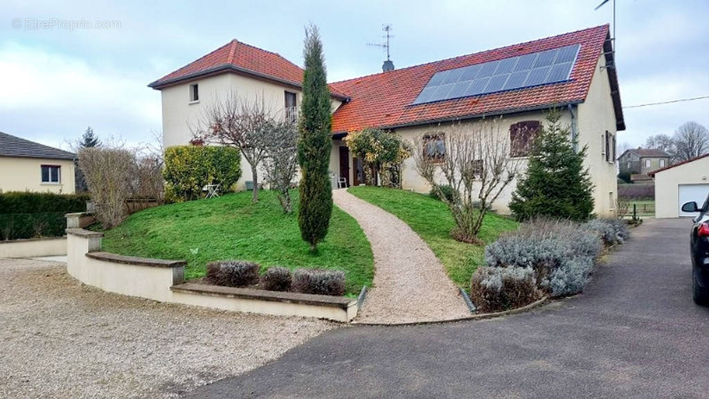 Maison à VERDUN-SUR-LE-DOUBS