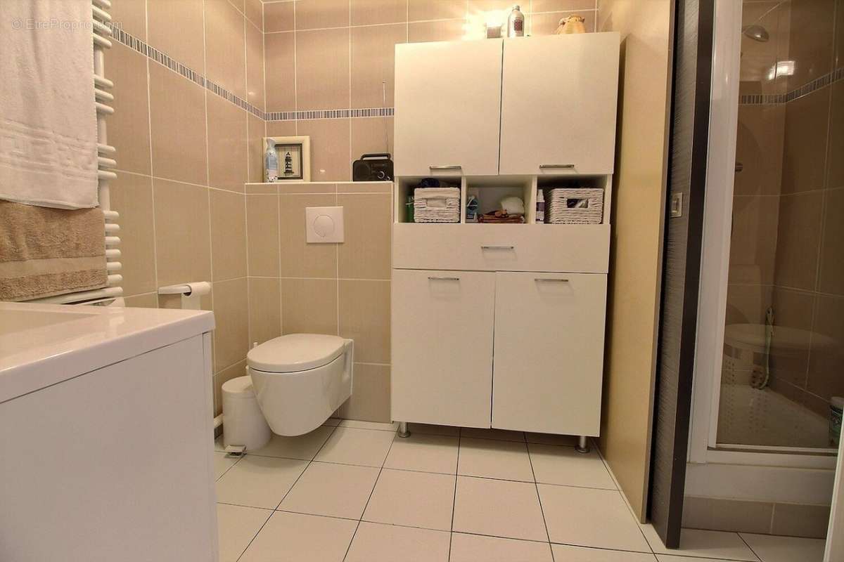 Appartement à ISSY-LES-MOULINEAUX