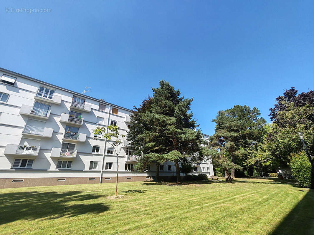 Appartement à SAINT-SEBASTIEN-SUR-LOIRE