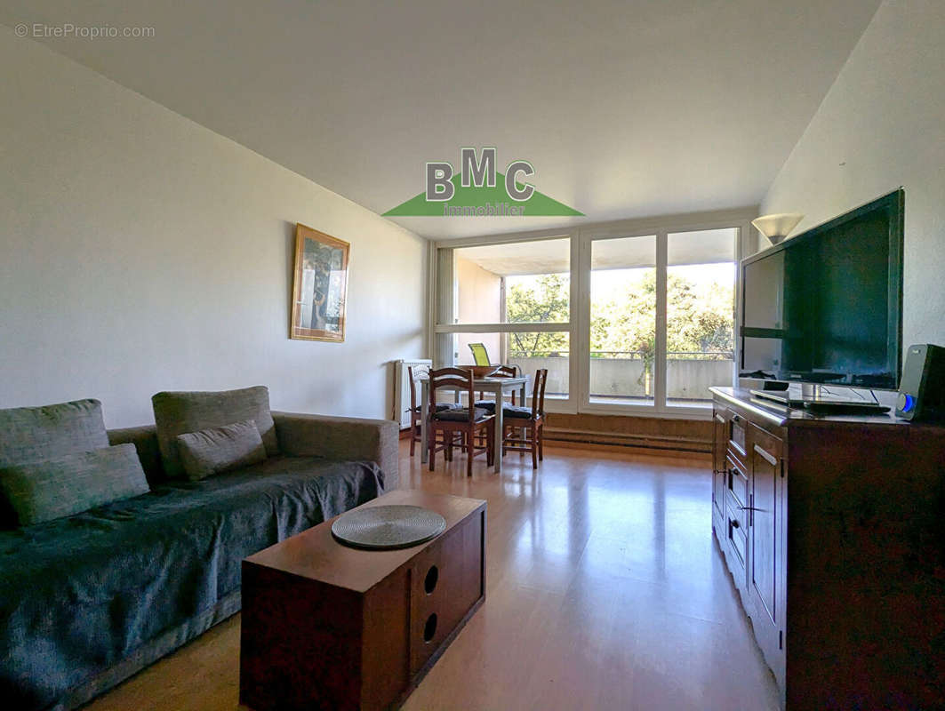 Appartement à EPINAY-SUR-SEINE