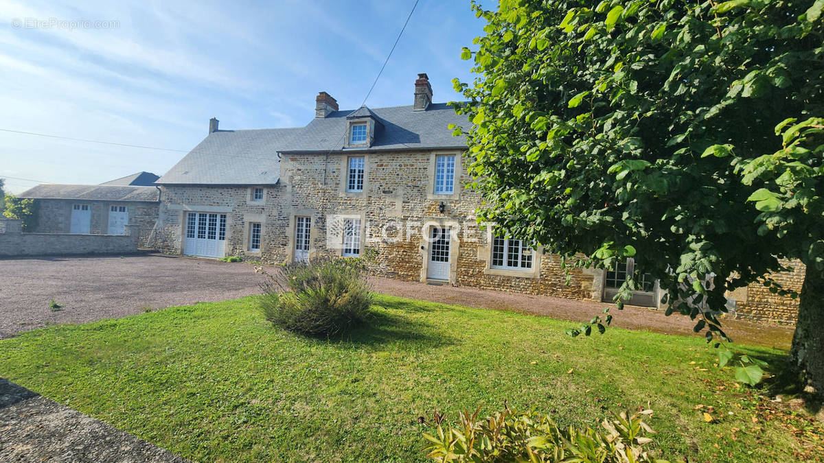 Maison à POTIGNY