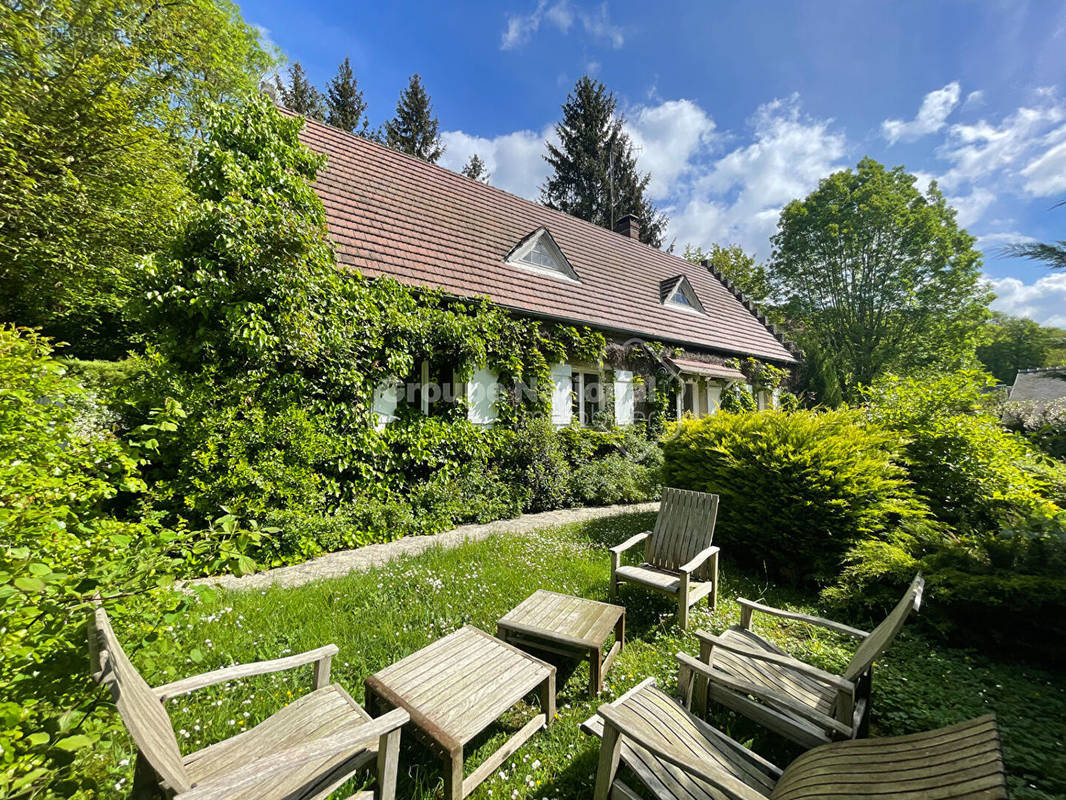 Maison à PIERREFONDS