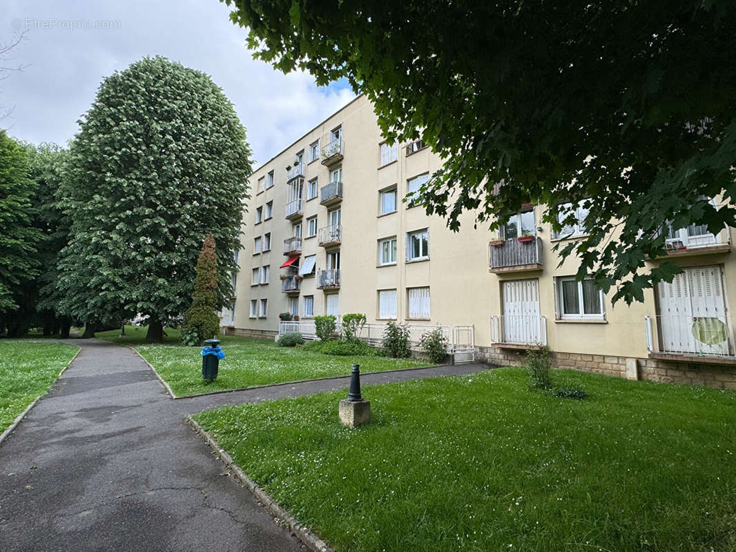 Appartement à VITRY-SUR-SEINE