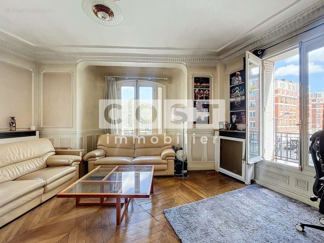 Appartement à PARIS-20E