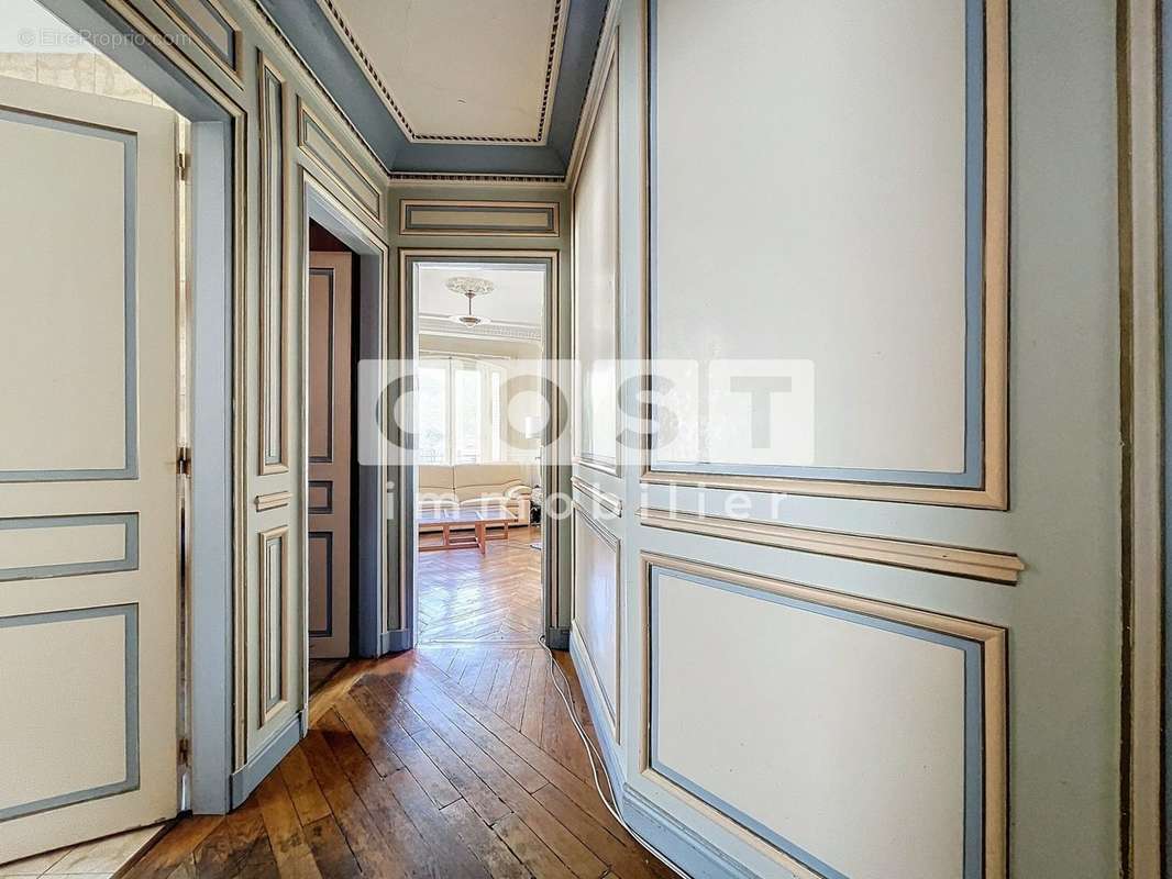 Appartement à PARIS-20E