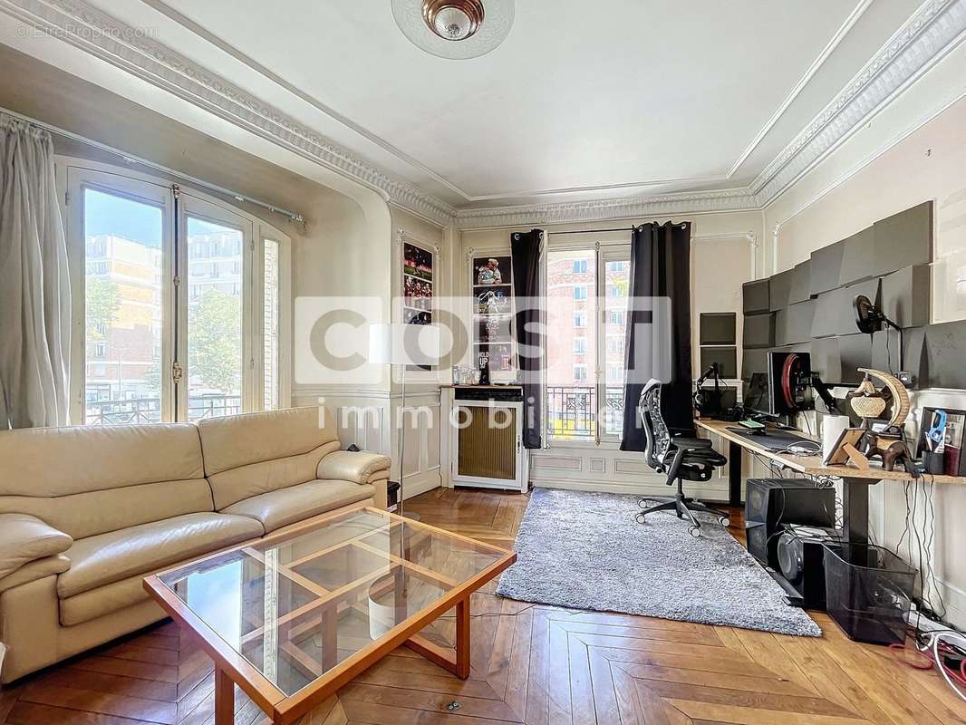 Appartement à PARIS-20E