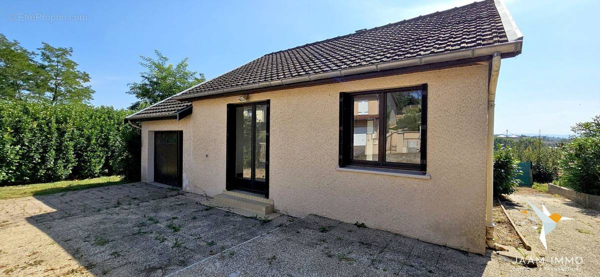 Maison à CORCELLES-EN-BEAUJOLAIS