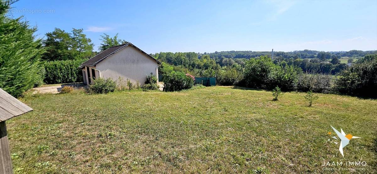 Maison à CORCELLES-EN-BEAUJOLAIS