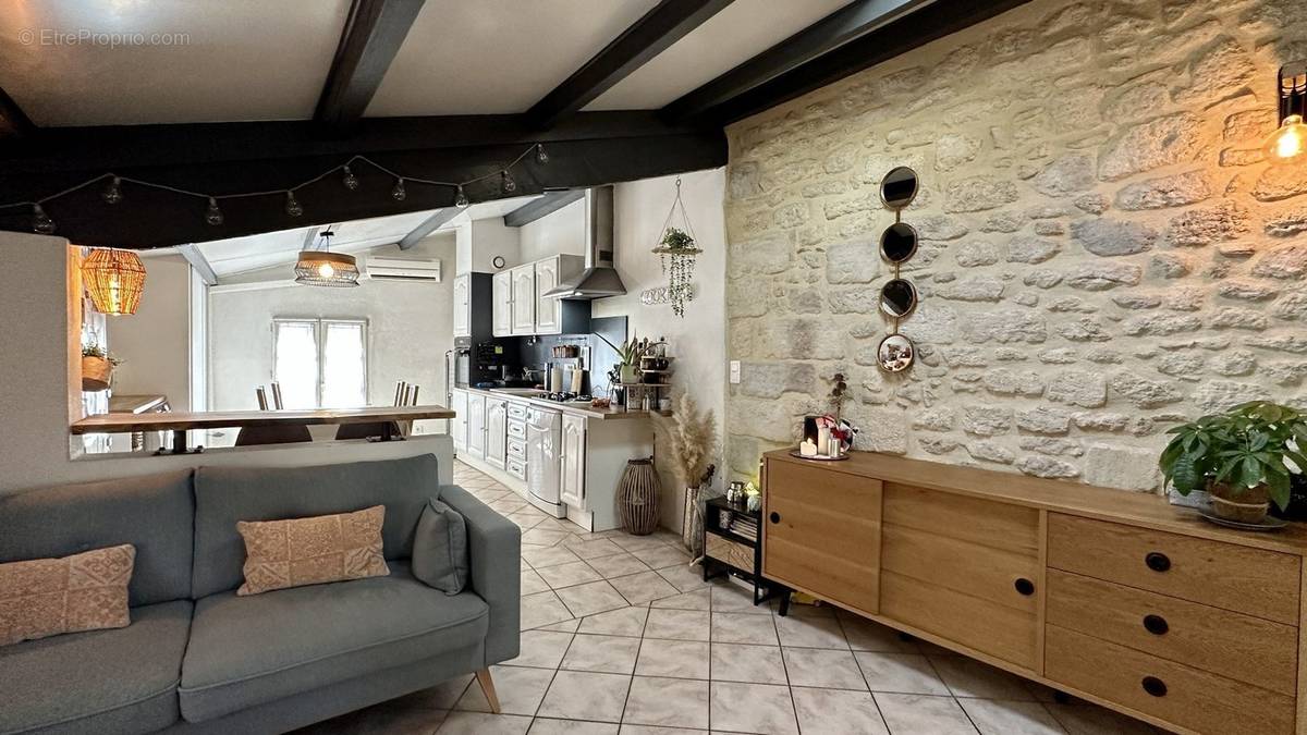 Appartement à UZES