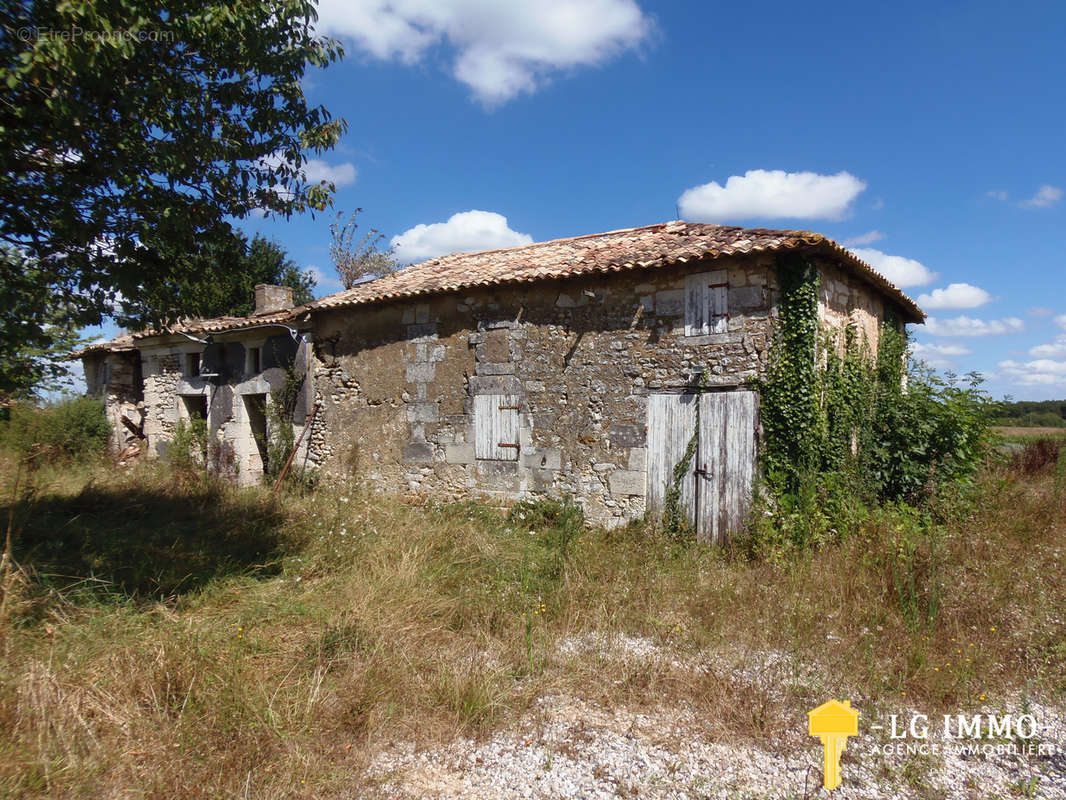 Maison à SAINT-CIERS-DU-TAILLON