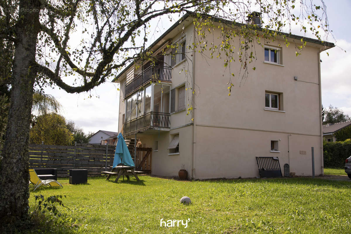 Appartement à CLAIRVAUX-LES-LACS