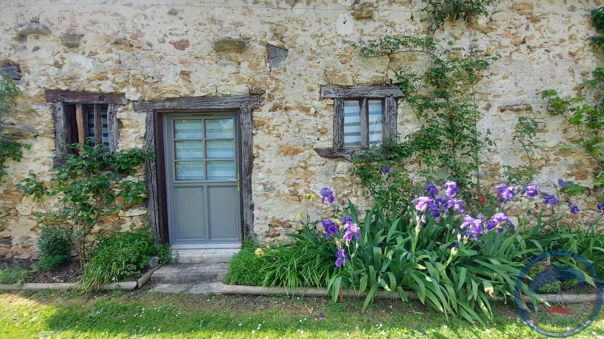 Maison à TAUXIGNY