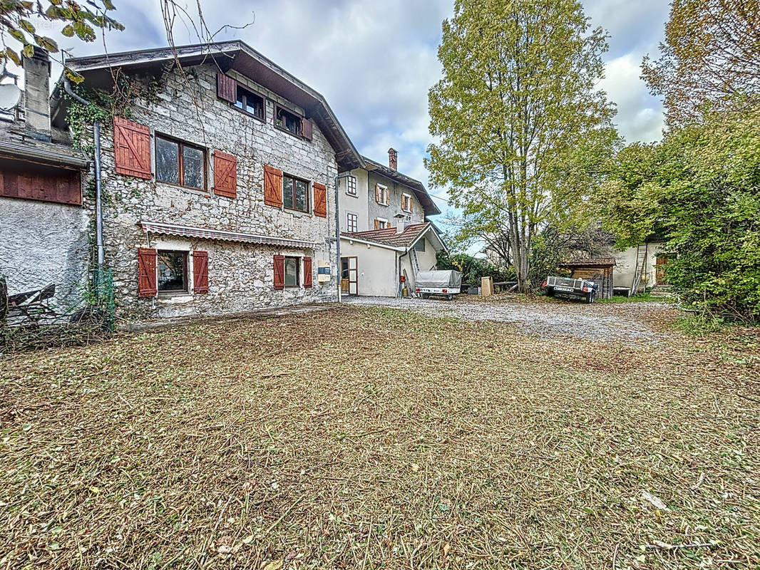 Maison à DOUSSARD