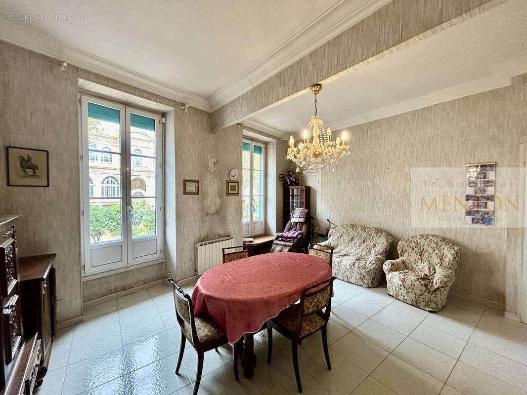 Appartement à MENTON