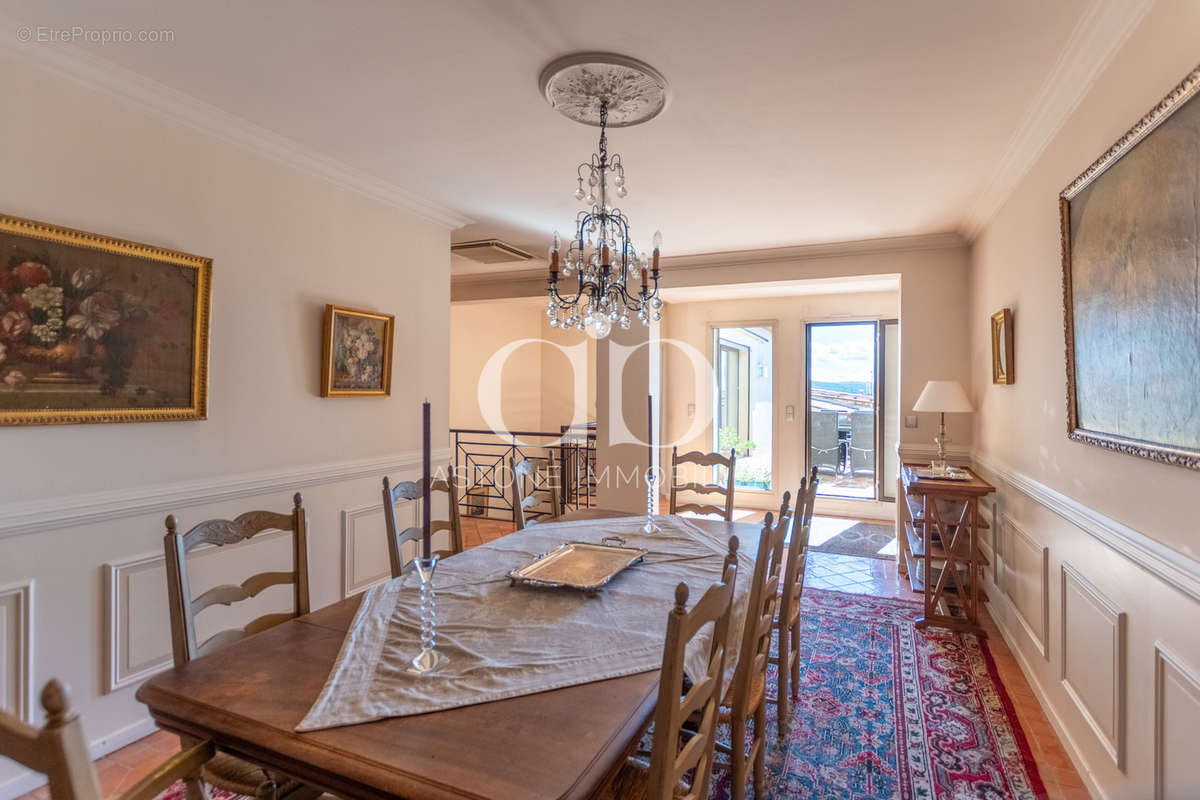 Appartement à AIX-EN-PROVENCE