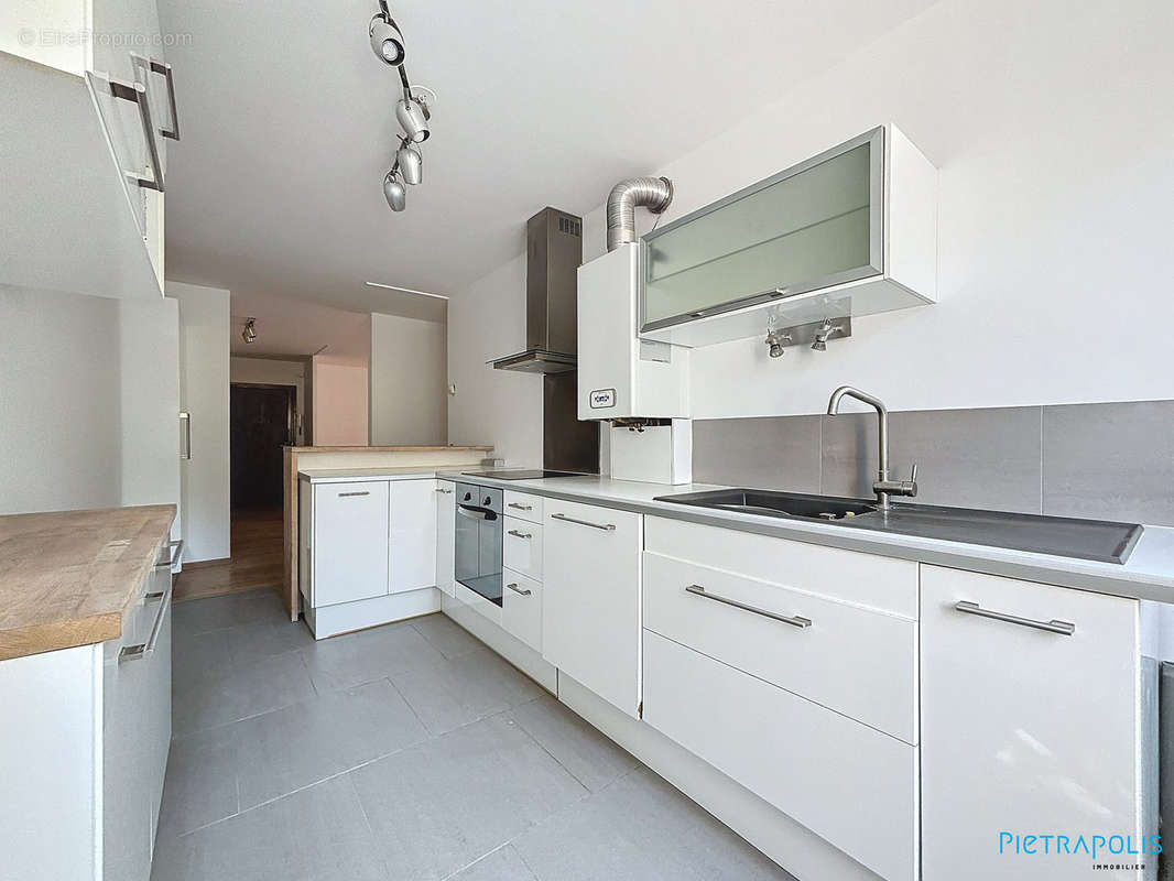 Appartement à SAINTE-FOY-LES-LYON