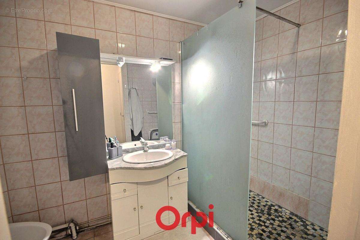 Appartement à MARSEILLE-11E