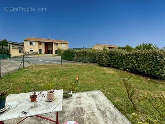 Appartement à SAINT-ASTIER