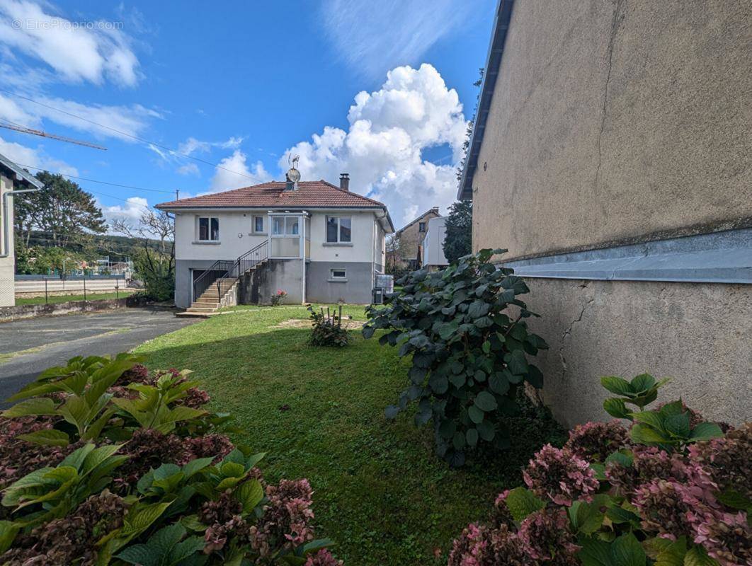 Maison à L&#039;ISLE-SUR-LE-DOUBS