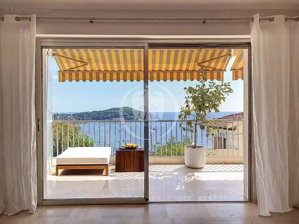 Appartement à VILLEFRANCHE-SUR-MER