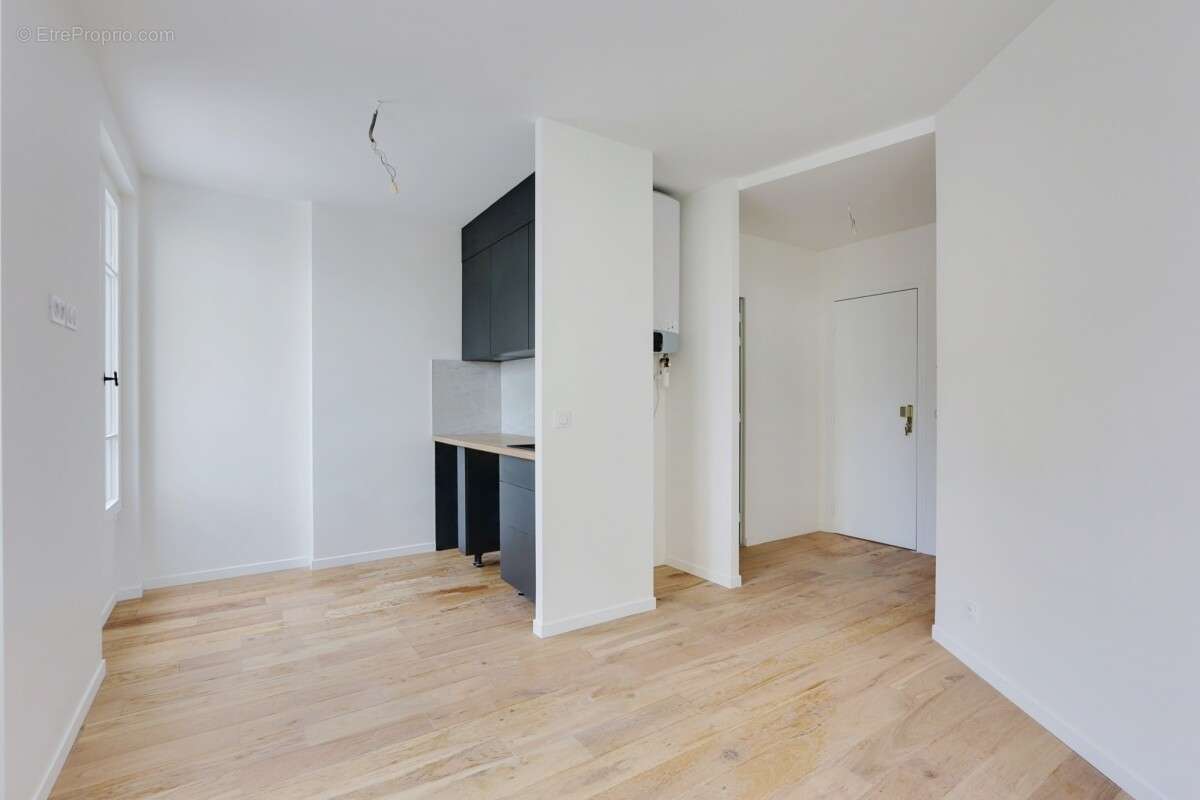 Appartement à PARIS-18E