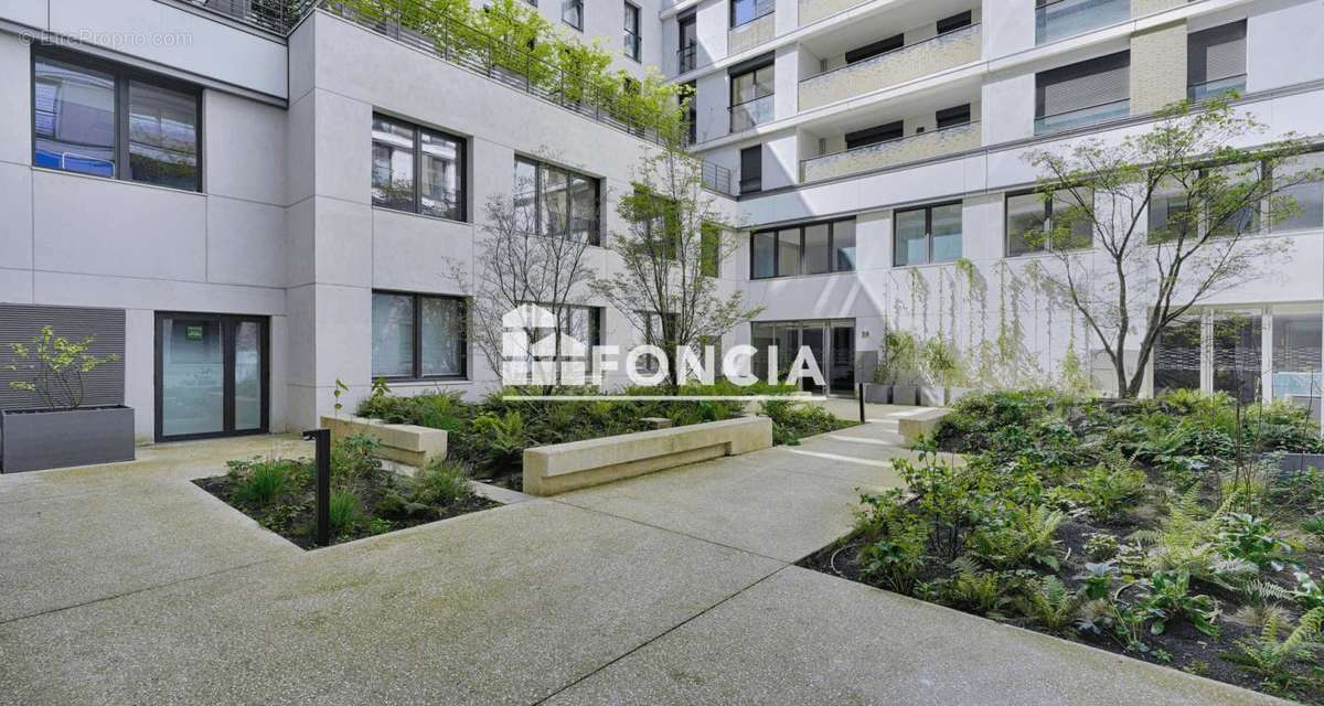 Appartement à ISSY-LES-MOULINEAUX