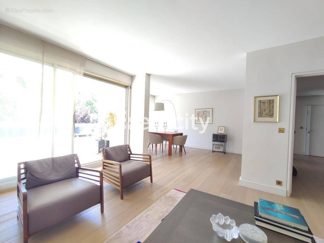 Appartement à BOULOGNE-BILLANCOURT