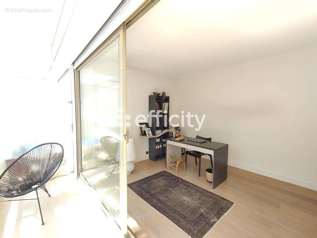 Appartement à BOULOGNE-BILLANCOURT