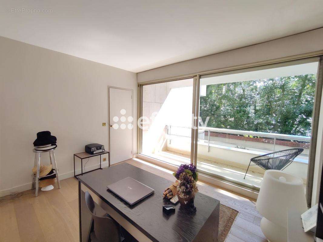 Appartement à BOULOGNE-BILLANCOURT