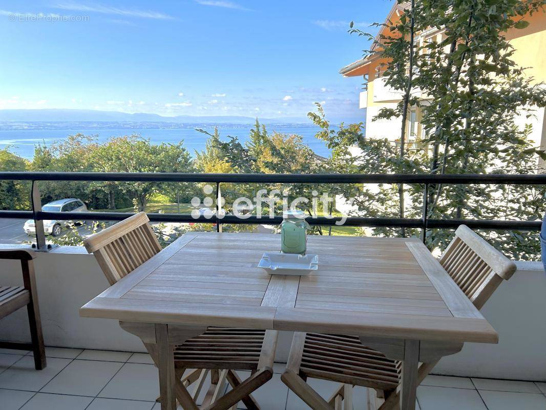 Appartement à EVIAN-LES-BAINS