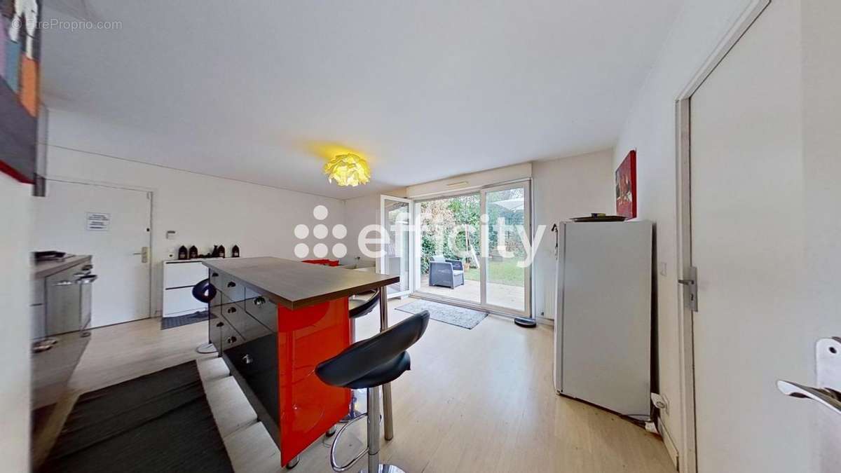 Appartement à LA COURNEUVE