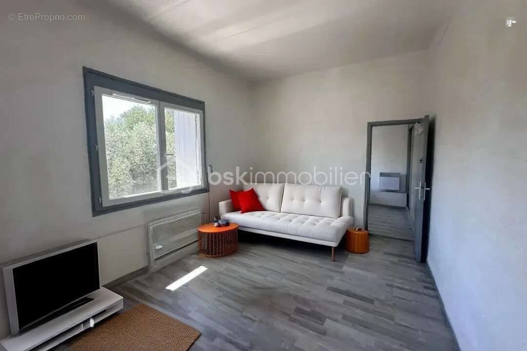 Appartement à PAULHAN