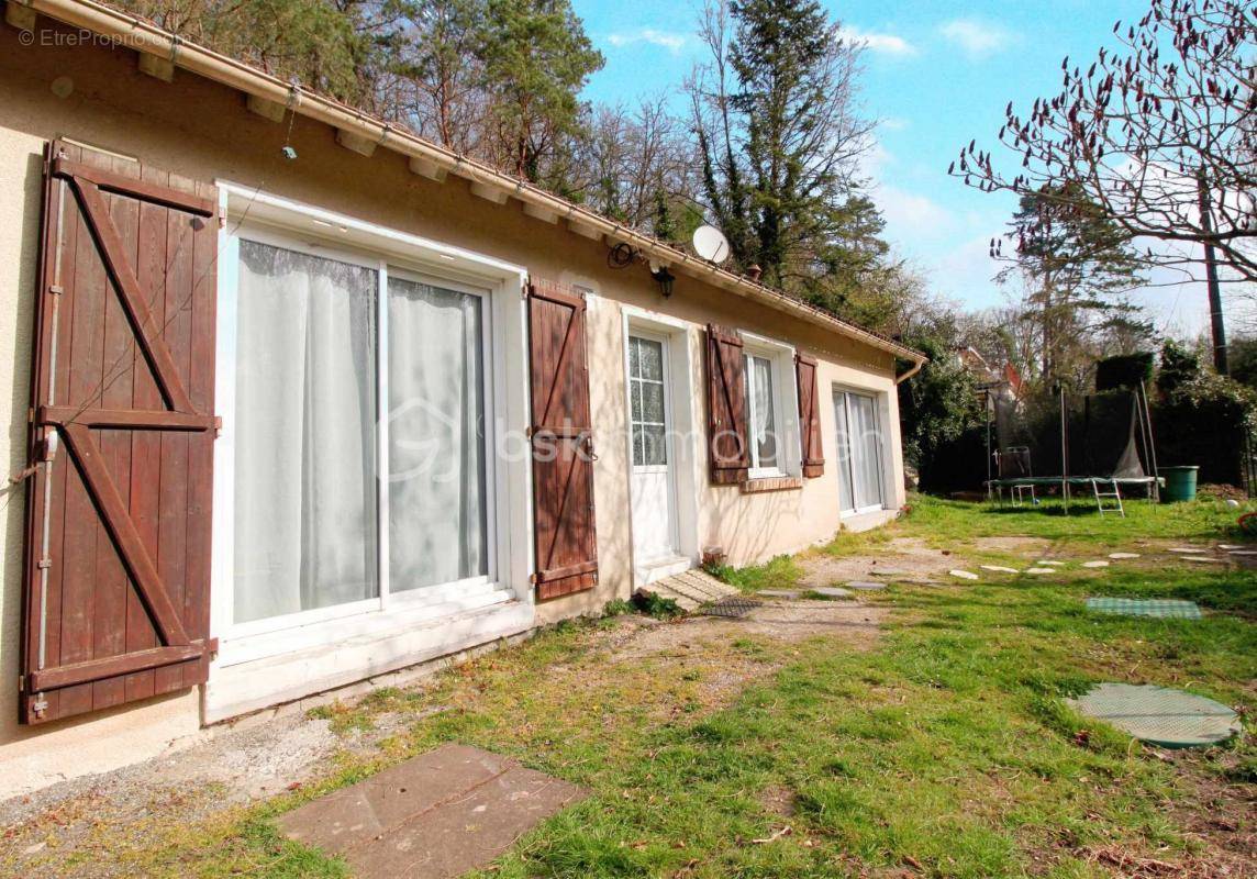 Maison à CHALOU-MOULINEUX