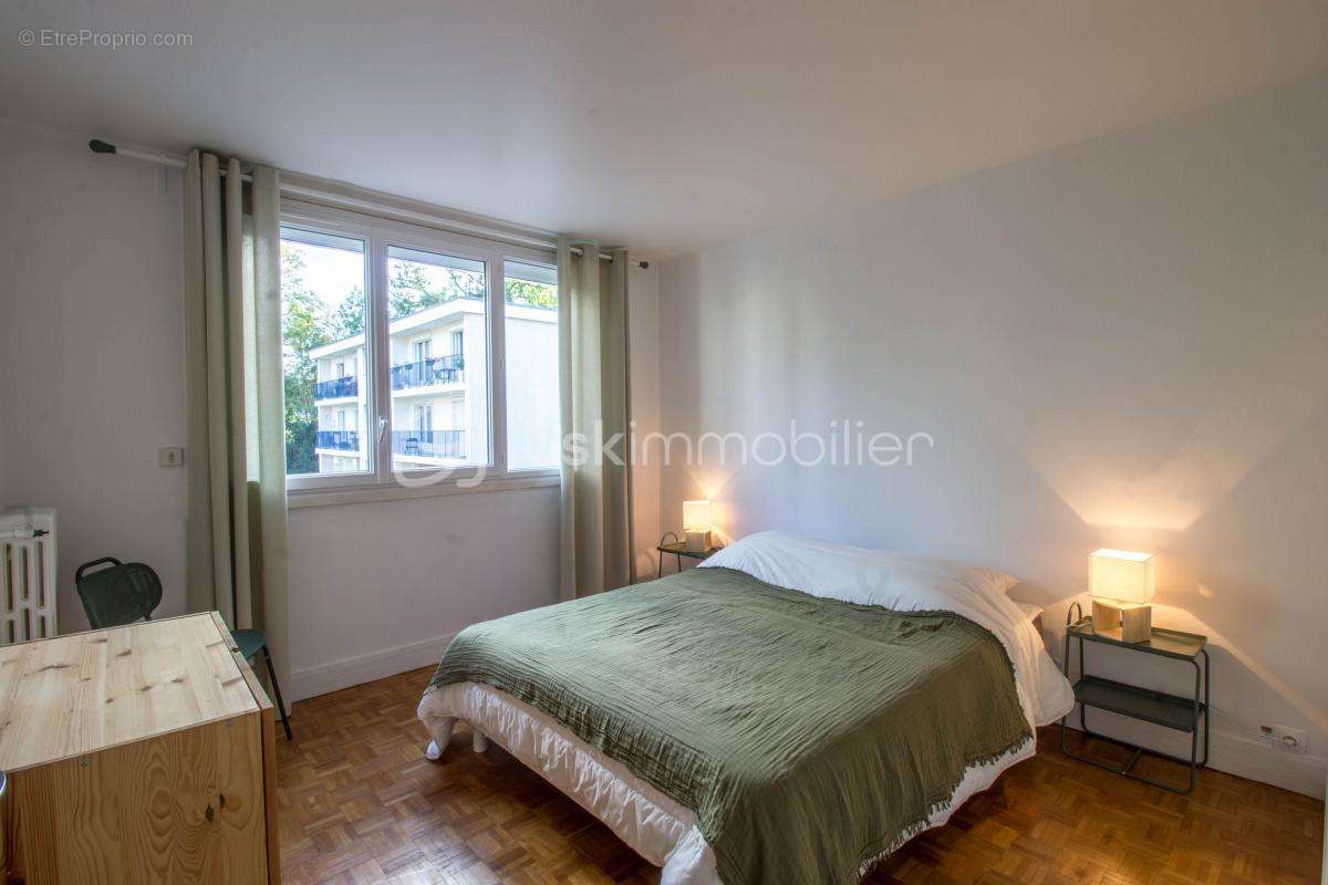 Appartement à MENNECY