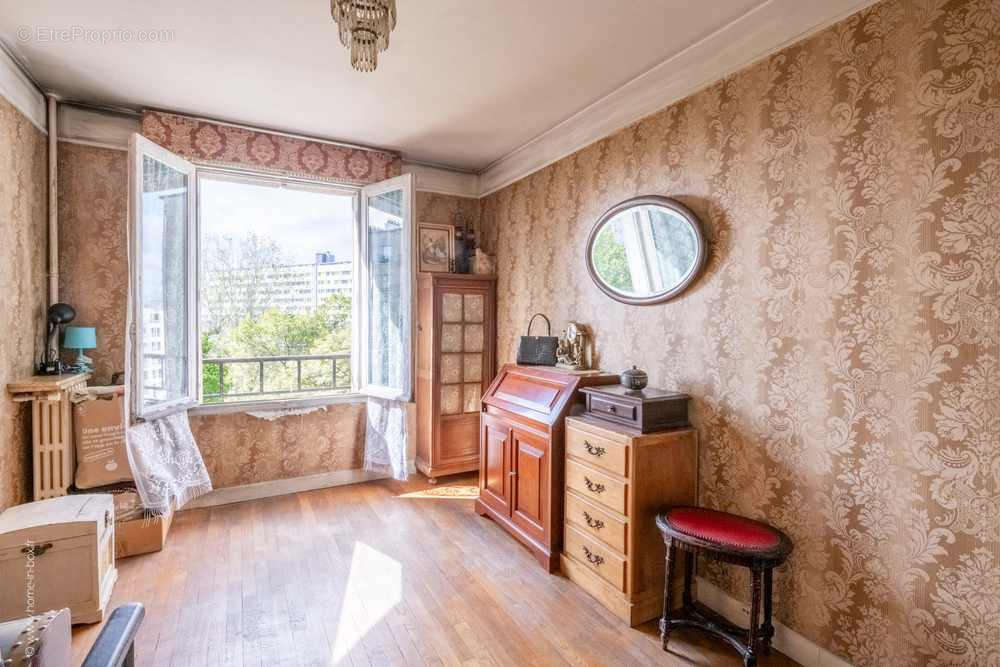 Appartement à PARIS-20E