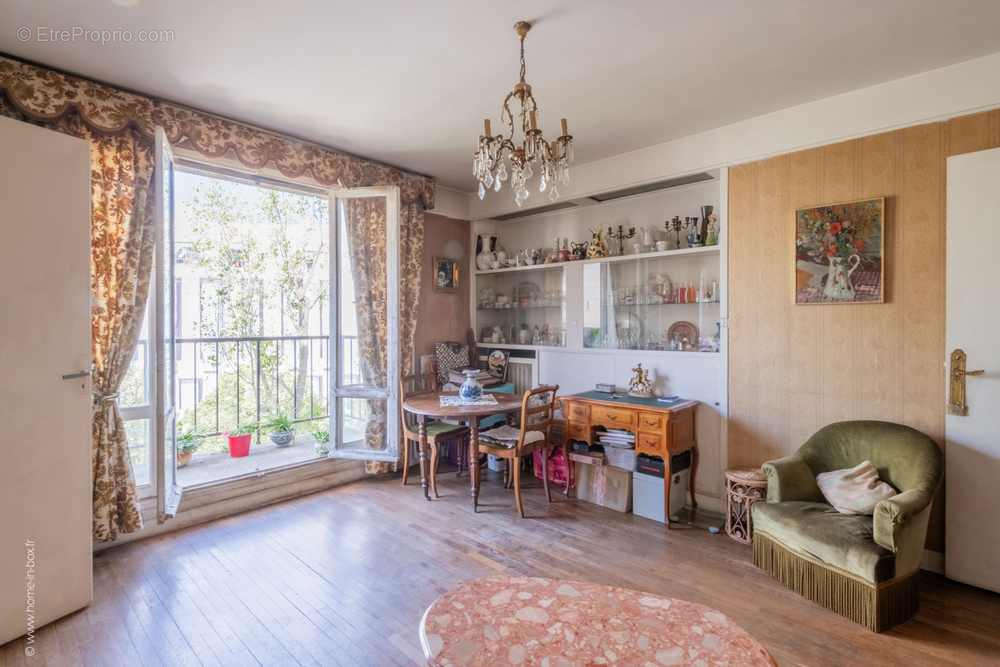 Appartement à PARIS-20E