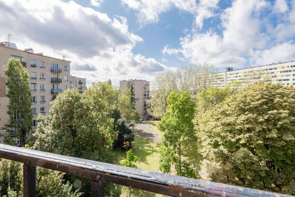 Appartement à PARIS-20E