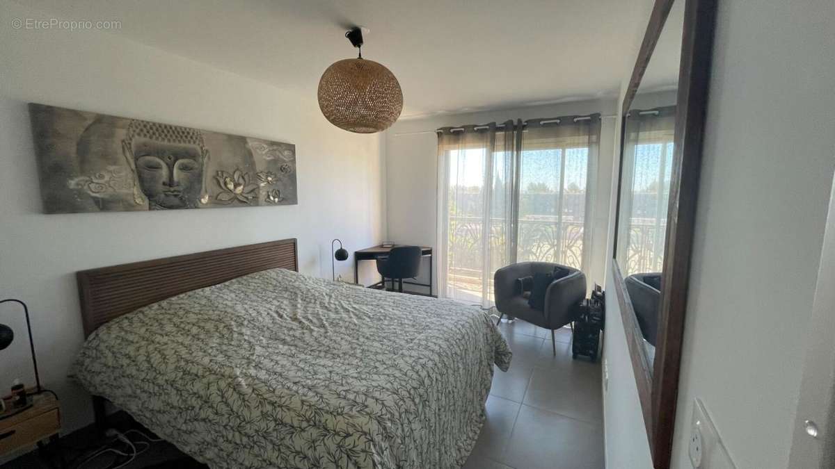 Appartement à HYERES