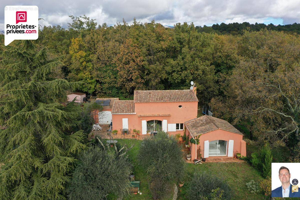 Maison à SAINT-CEZAIRE-SUR-SIAGNE