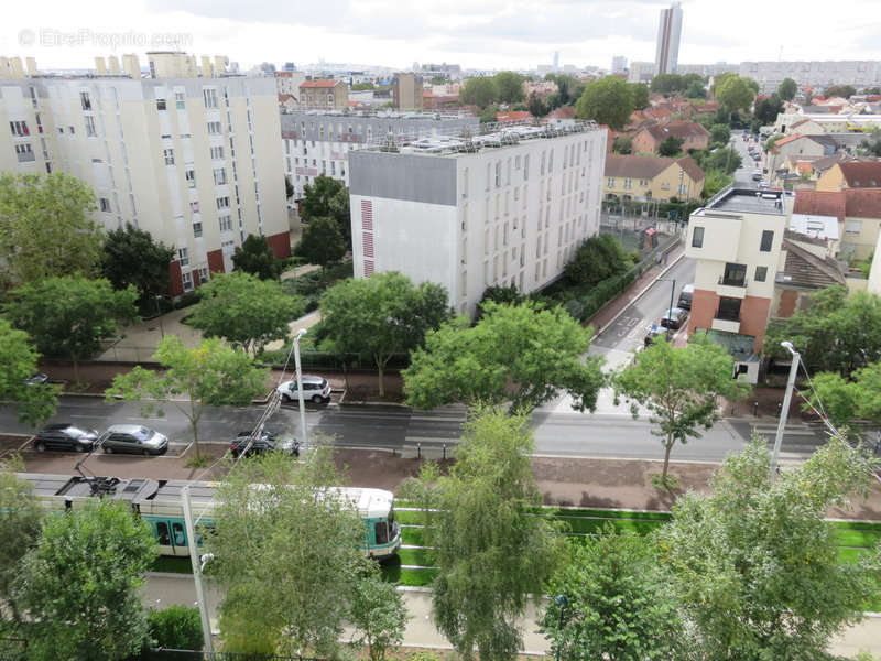 Appartement à GENNEVILLIERS