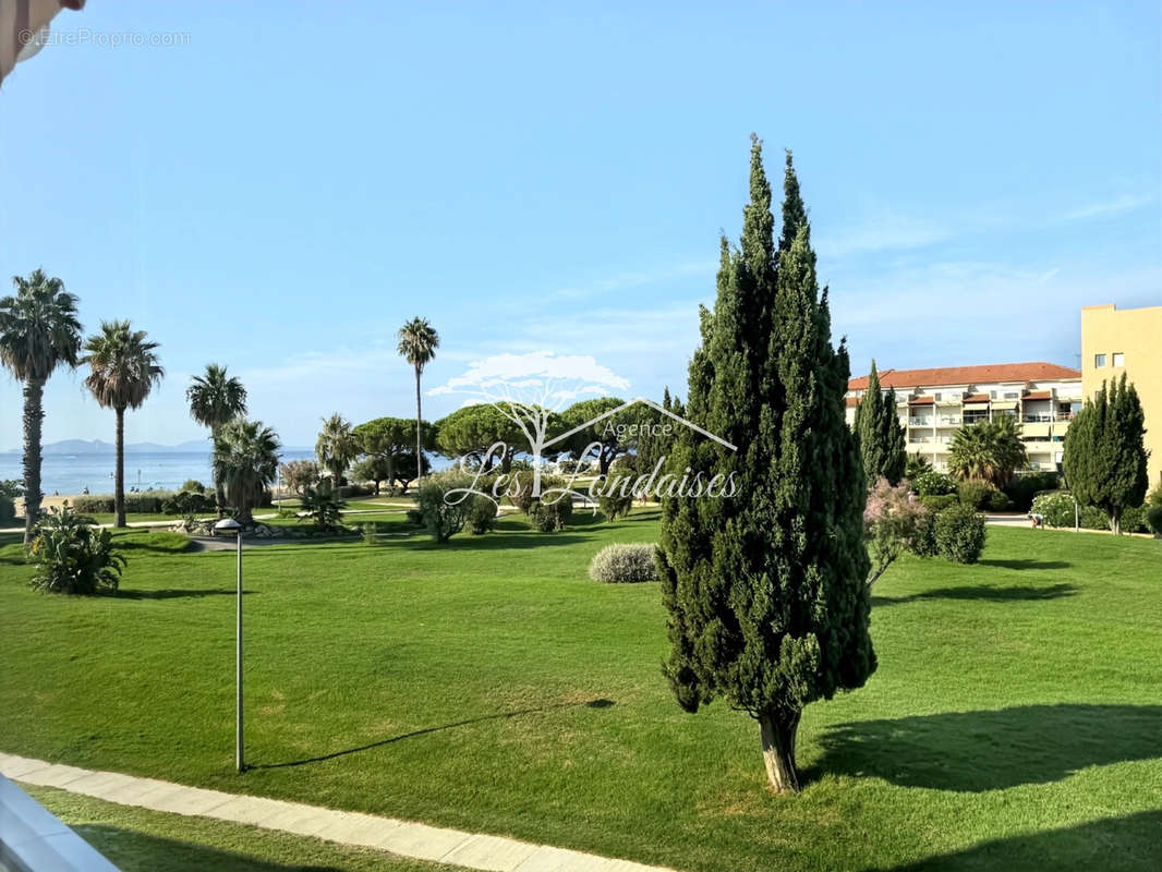 Appartement à LA LONDE-LES-MAURES