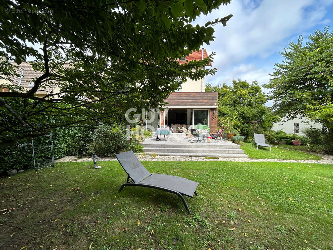 Maison à NEUILLY-PLAISANCE