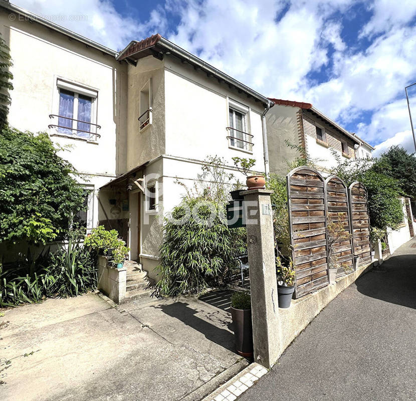 Maison à L&#039;HAY-LES-ROSES