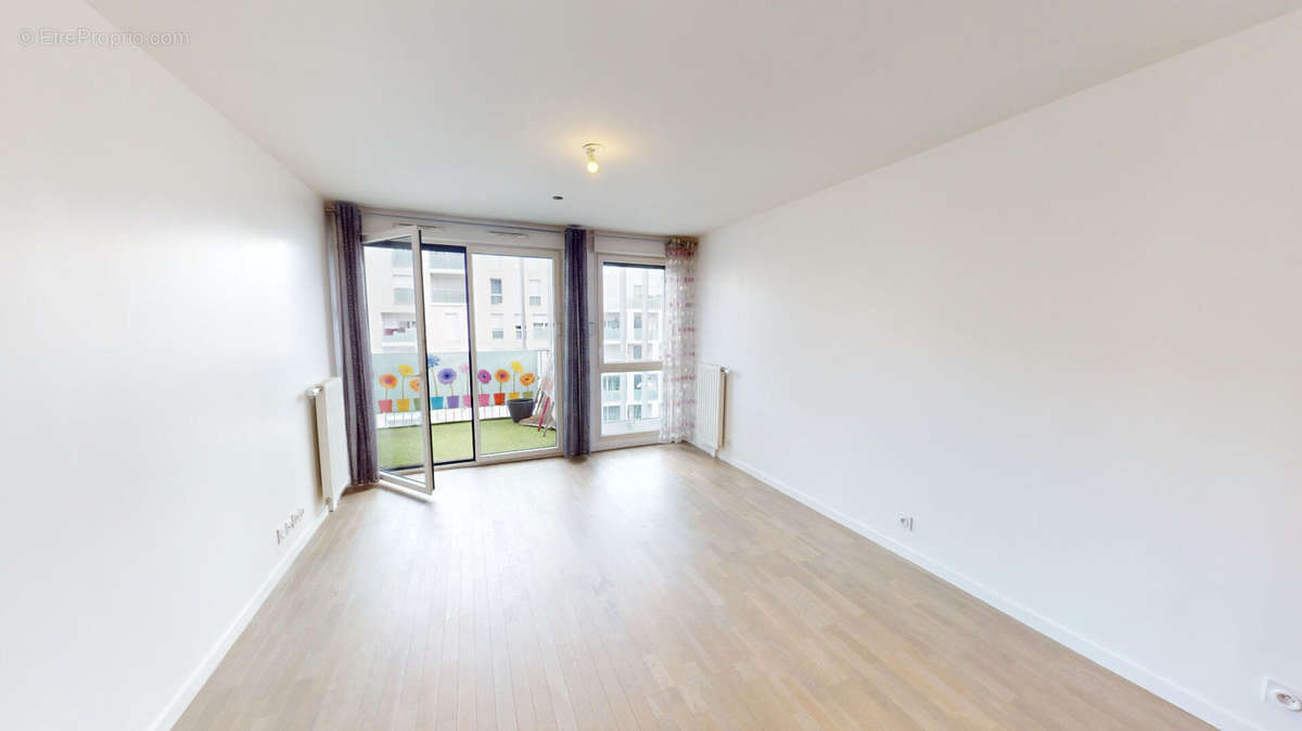 Appartement à IVRY-SUR-SEINE