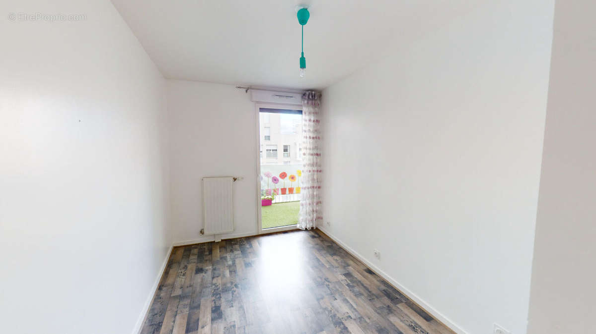 Appartement à IVRY-SUR-SEINE