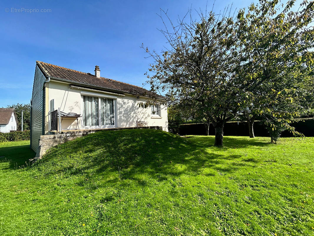 Maison à FOUQUEVILLE